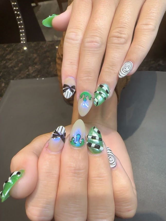 Cool Spring Nail Lounge nail photo 7